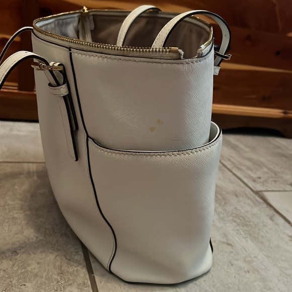 Michael Kors Jet Set Purse - White - Picture 5 of 5